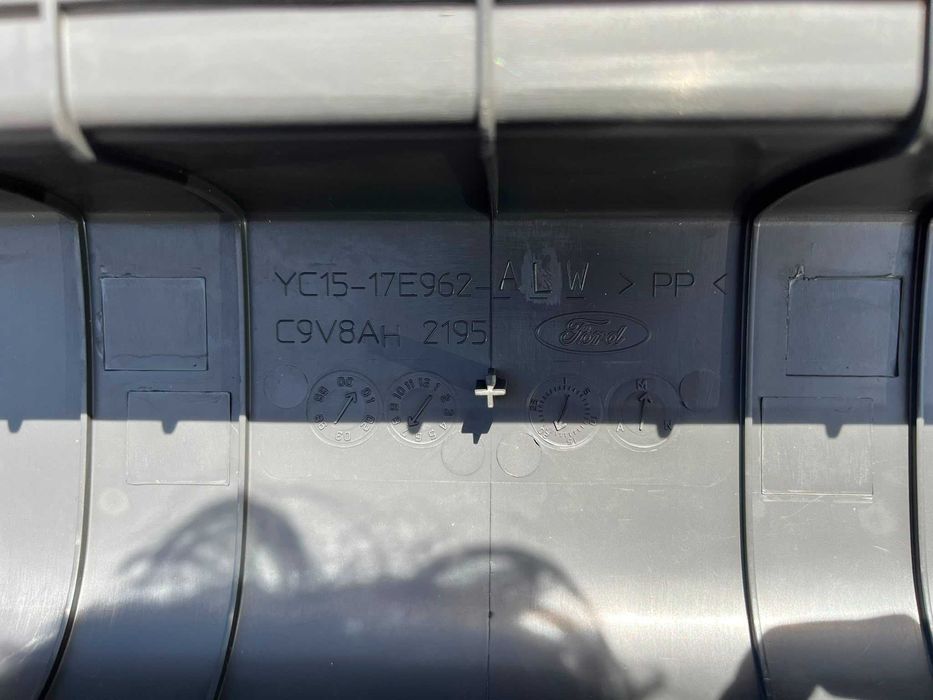 Ford Transit - Para Choques Tras - Z728
