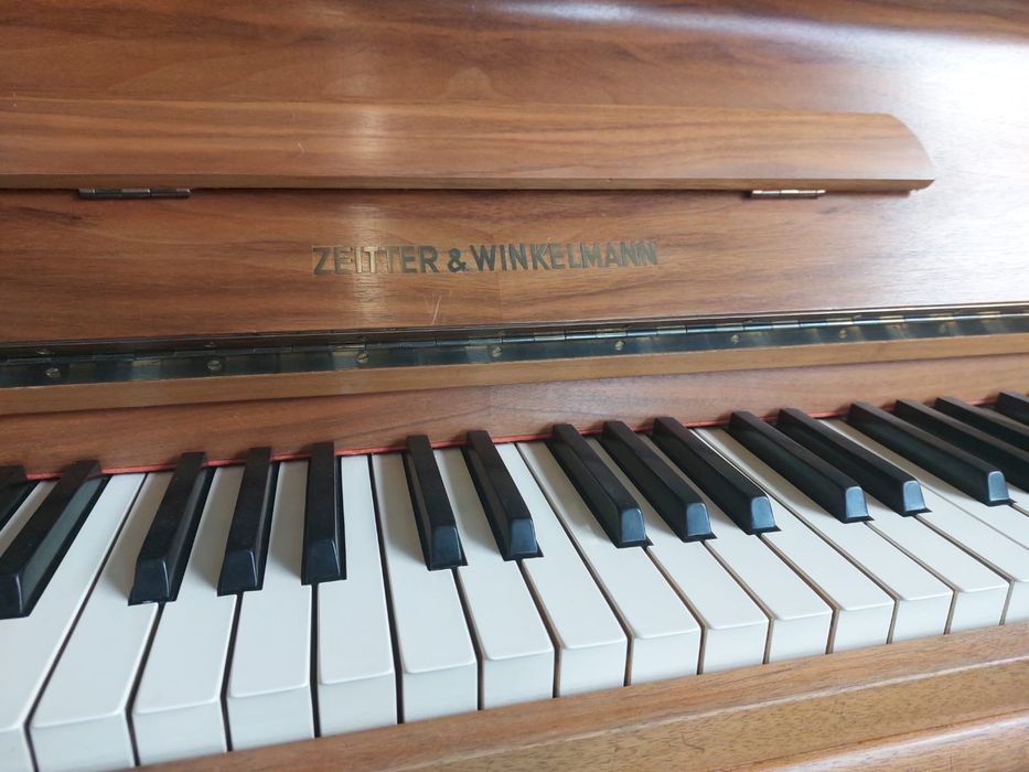 Pianino "Zeitter Winkelmann"