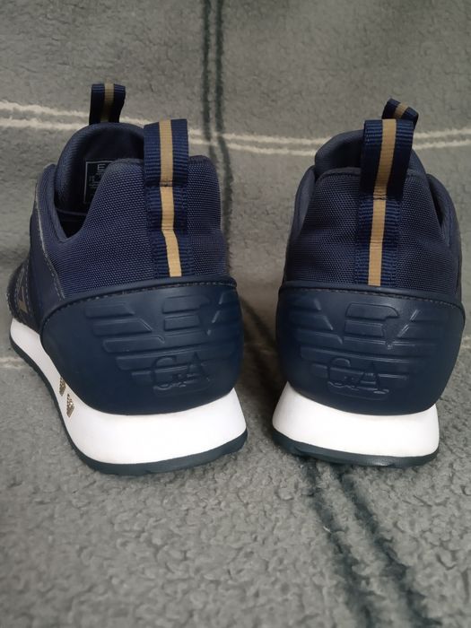40,5 Emporio Armani кросівки