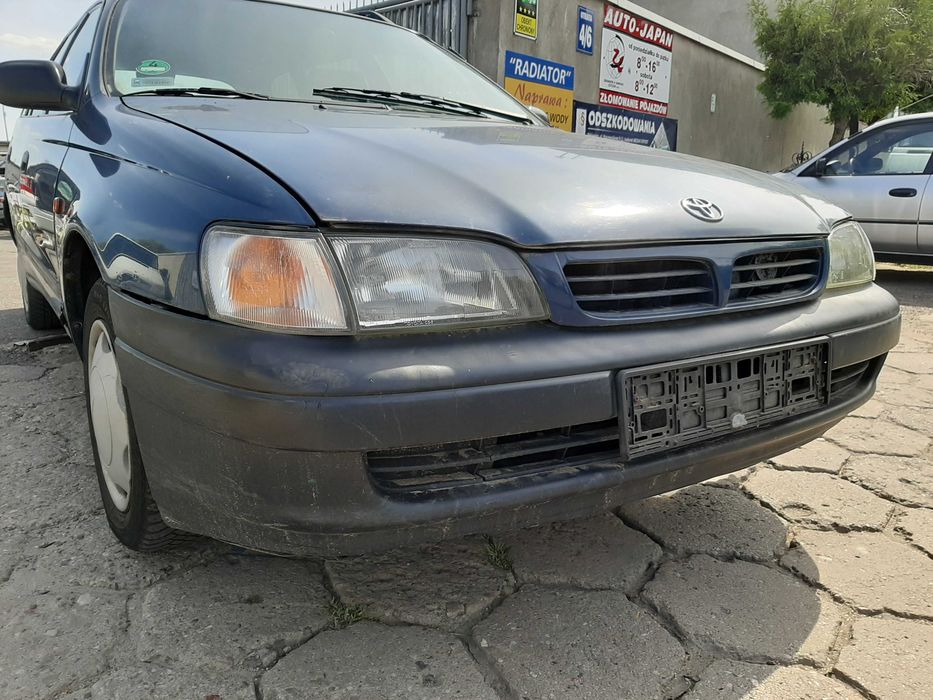 Toyota Carina E Kombi 1.6i 4AFE 1997r.Atrapa ,grill