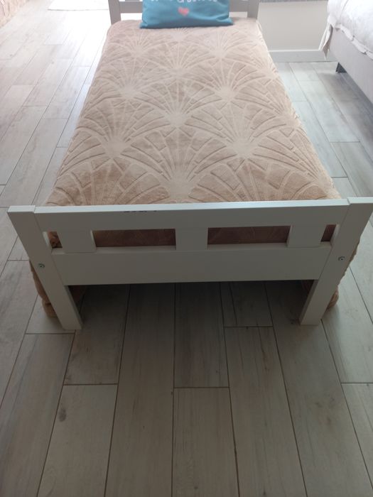 Cama ikea Kristen + colchão