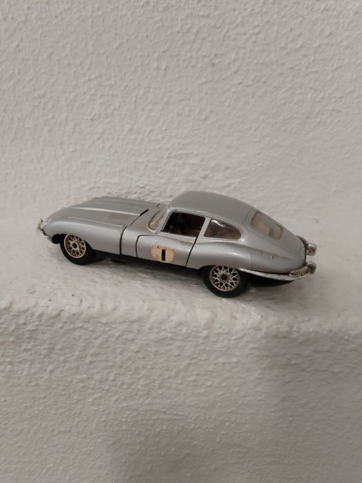 Miniatura Jaguar E Type