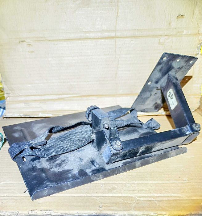 Подставка кронштейн полка под телевизор на стену