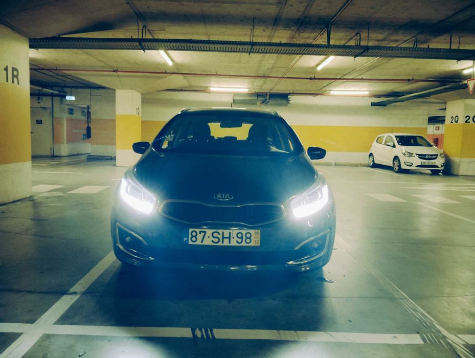Kia 2016 /12.  Com todo o Histórico