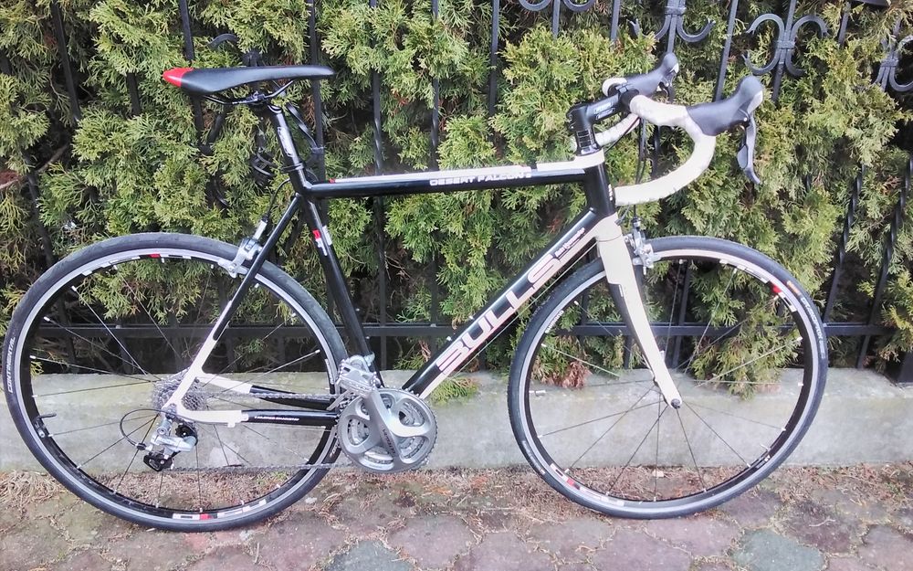 Rower szosowy BULLS Desert Falcon 2. ULTEGRA
