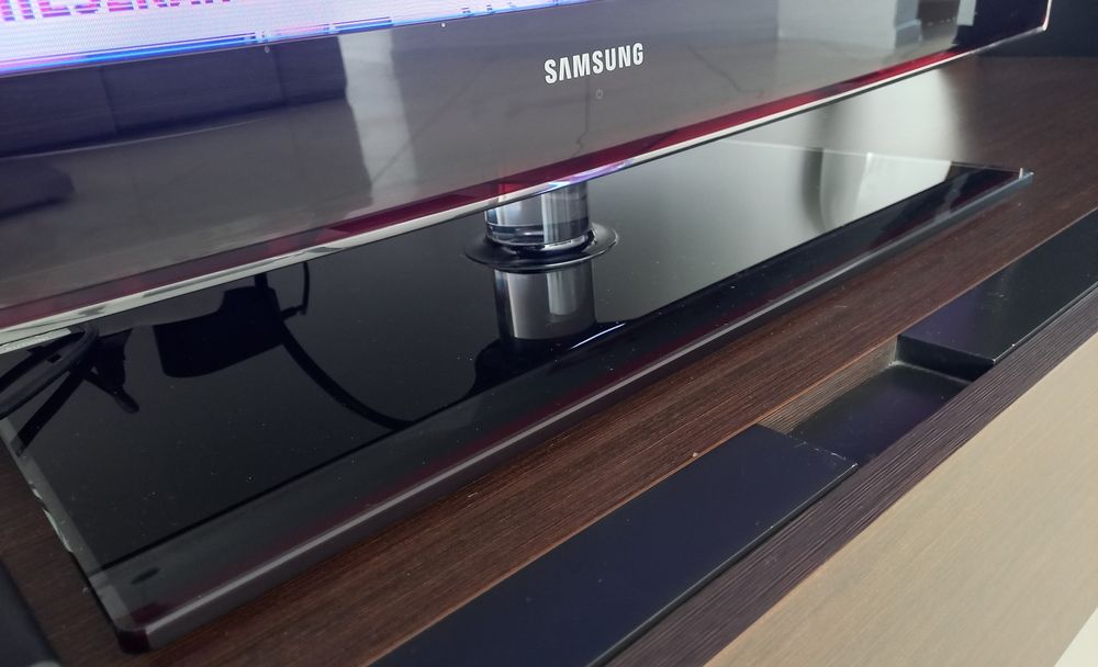 Telewizor Samsung 46 cali