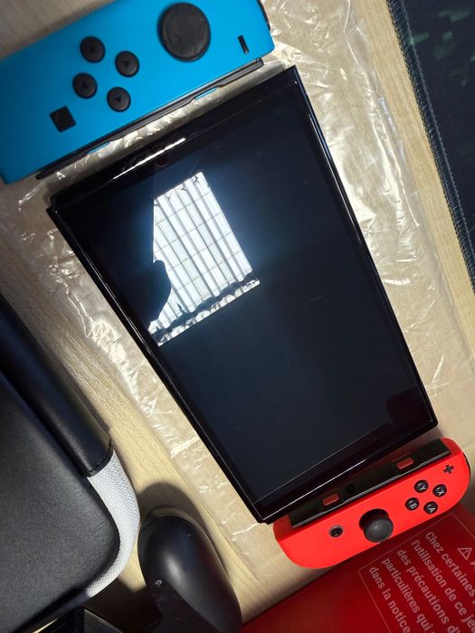 Nintendo Switch OLED Neon Blue / Neon Red + etui + karta 128 GB