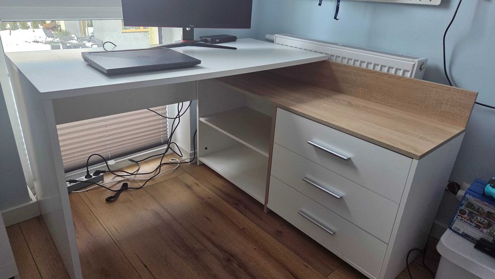 Rezerwacja. Sprzedam Biurko Narożne