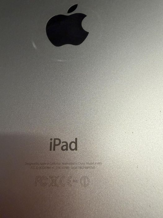 iPad mini 2 32 GB Wi Fi зарядка чехол