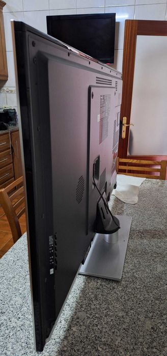 TV 48 polegadas 121cm diametro