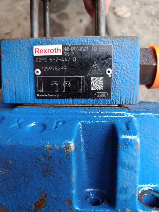 Гідравлічний клапан Rexroth