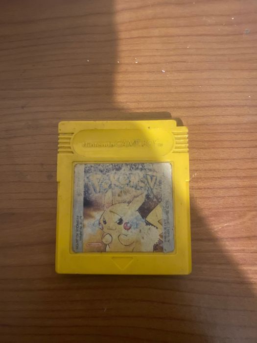 Cartucho Pokémon versão amarela ,original ,game boy