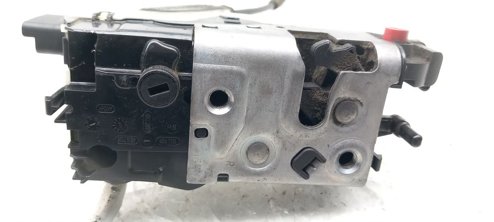 Fechadura / fecho porta trás direito PEUGEOT 208