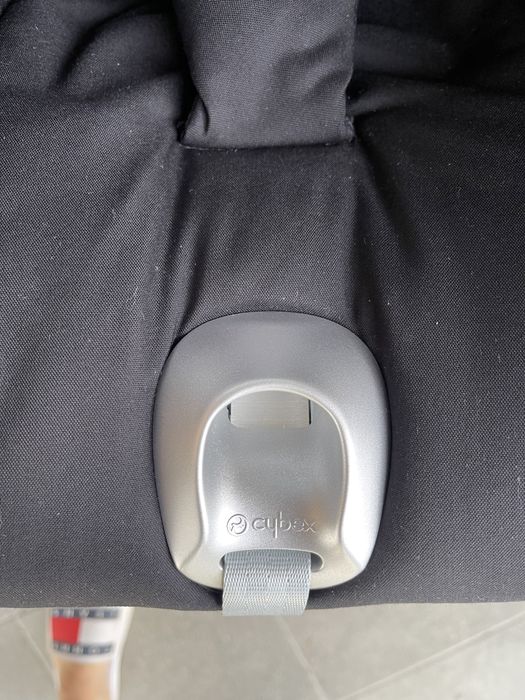 Cybex Cloud Z I-size Deep Black на гарантии