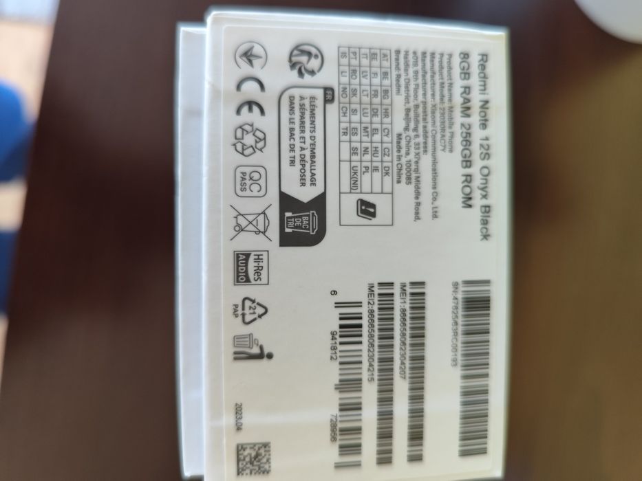 Telefon komórkowy