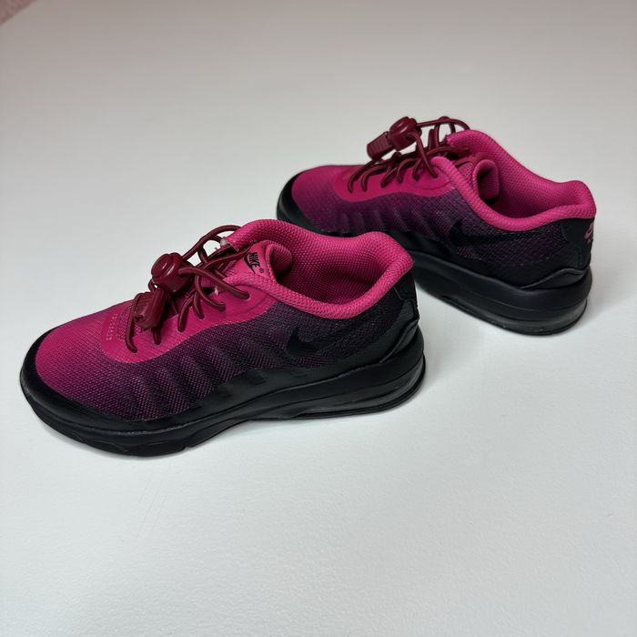 Nike Air Max Invigor оригинальные крутейшие кроссовки