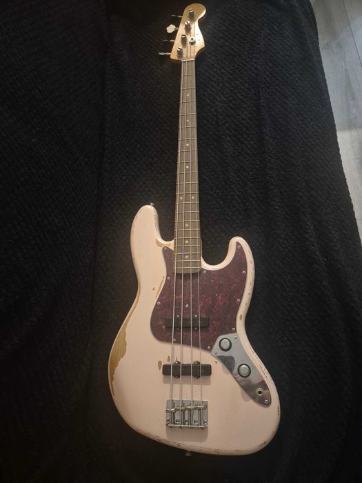 Sprzedam Fender Artist Flea Jazz Bass Roadworn RW SHP