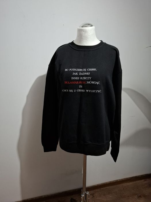 Bluza czarna z haftem personalizowanym marki Adler rozmiar L