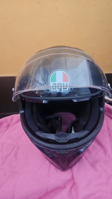 Capacete   agv   k3 preto brilhante