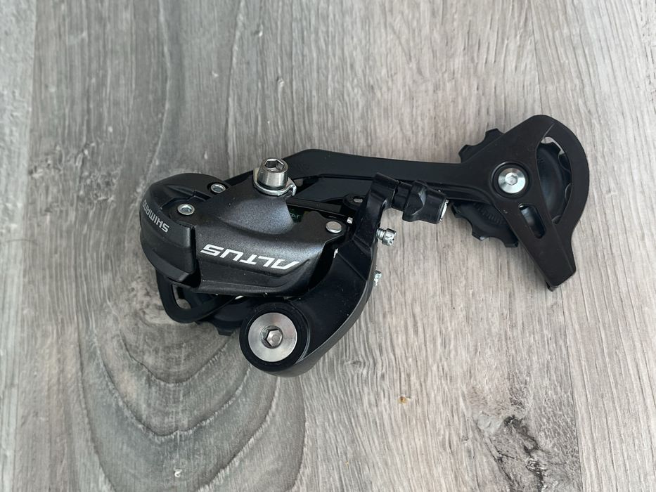Przerzutka Shimano Altus RD-M370 9 rzedow