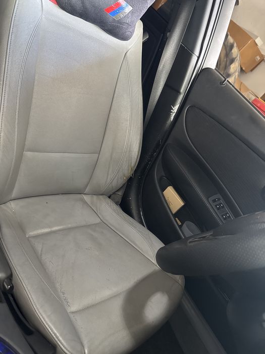 Vendo 4 quartelas  e bancos bmw e87