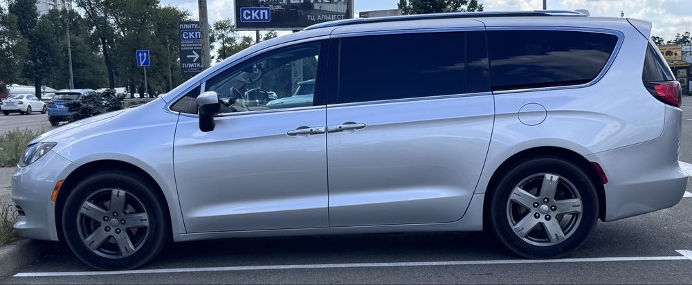 Chrysler Pacifica 2016 Stow 'n Go 3.6л + ГБО