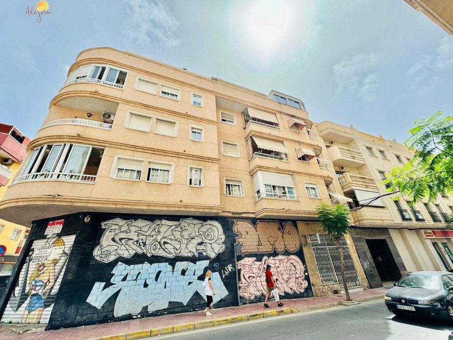 Срочно 3к квартира в Испании (Торревьеха) у моря по супер цене 99000 €