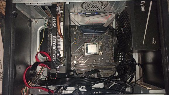 Игровой пк без кулера состояние отличное