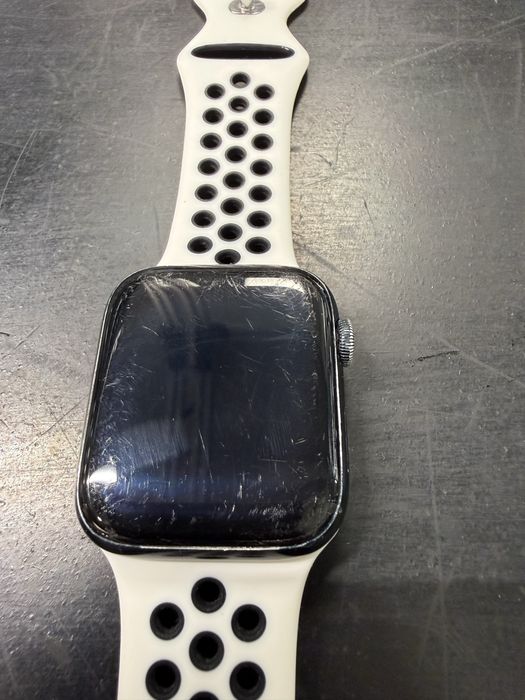 Apple watch SE 2nd gen 44mm