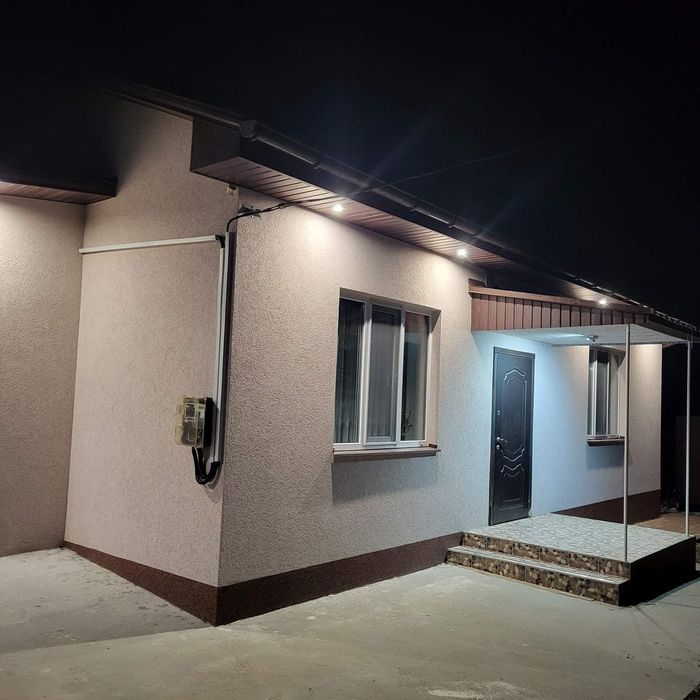Продаємо добротний будинок селище Молодіжне