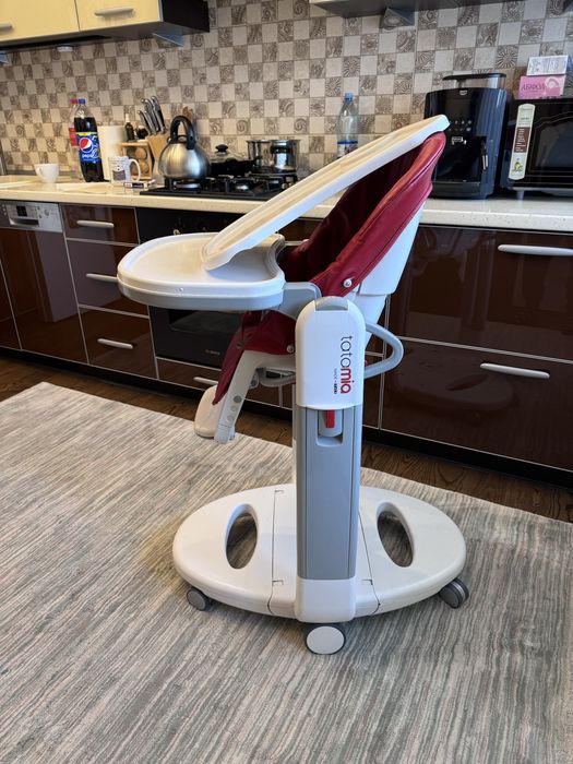 Стульчик-качель Peg Perego Tatamia Follow Me Fragola