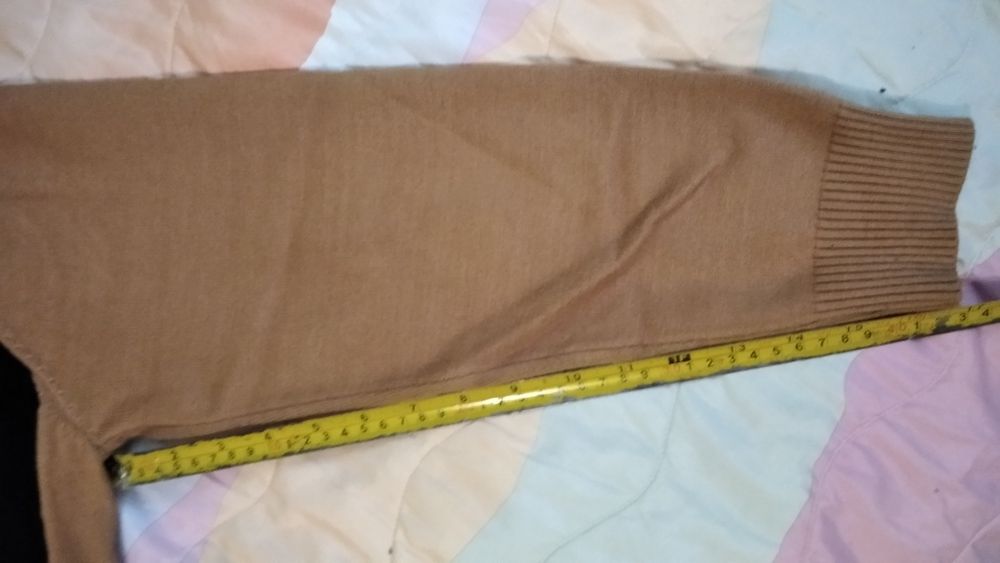 Жіночий одяг      .