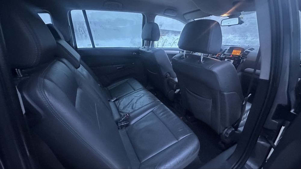Opel Zafira 1.7 tdi 7 місць 2011р