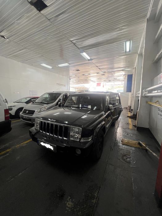 JEEP COMMANDER 3.0 V6 CRD 7 lugares