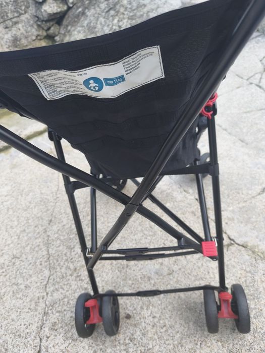 Carro de passeio como novo 20€
