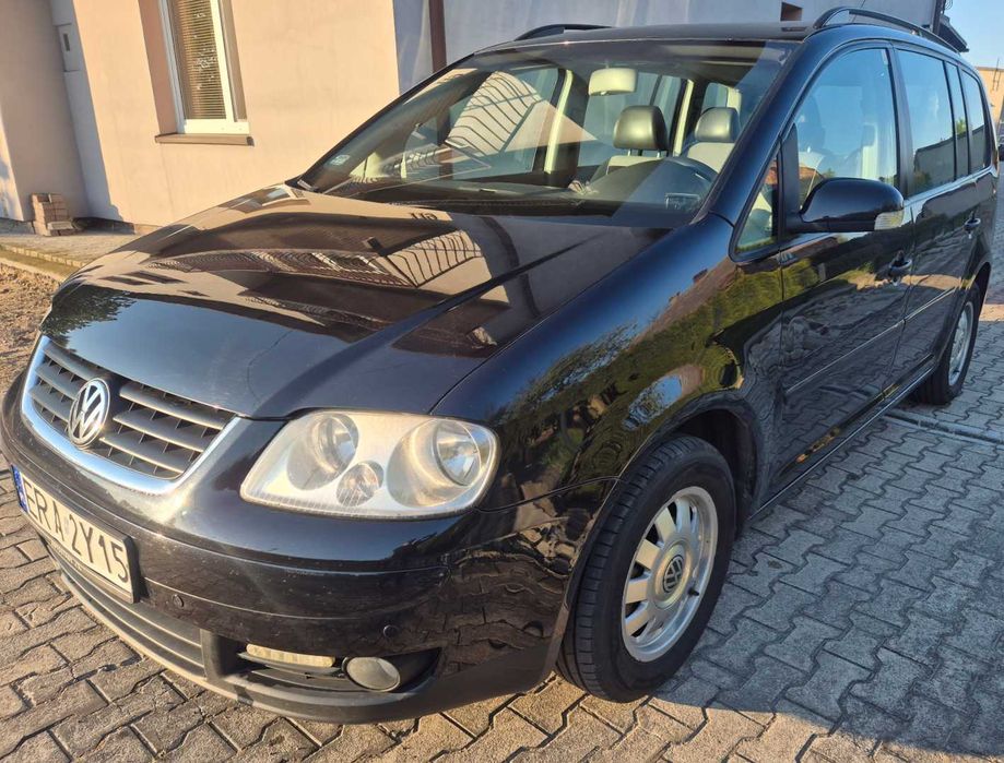 VW Touran I 1.9 TDI | 2006 | czarny | 7-osobowy