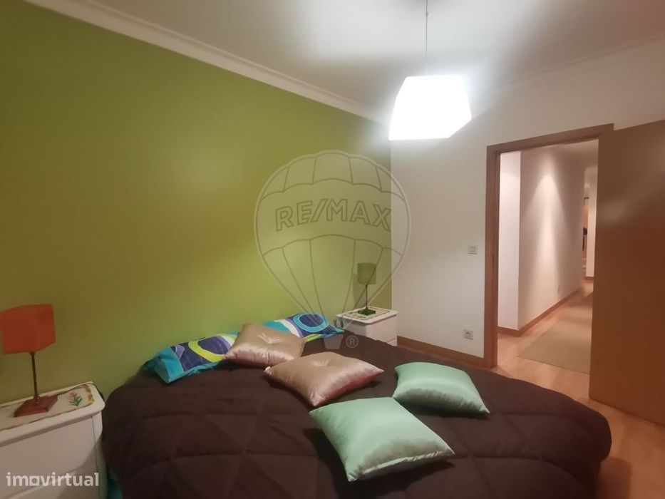 Apartamento T4 para venda