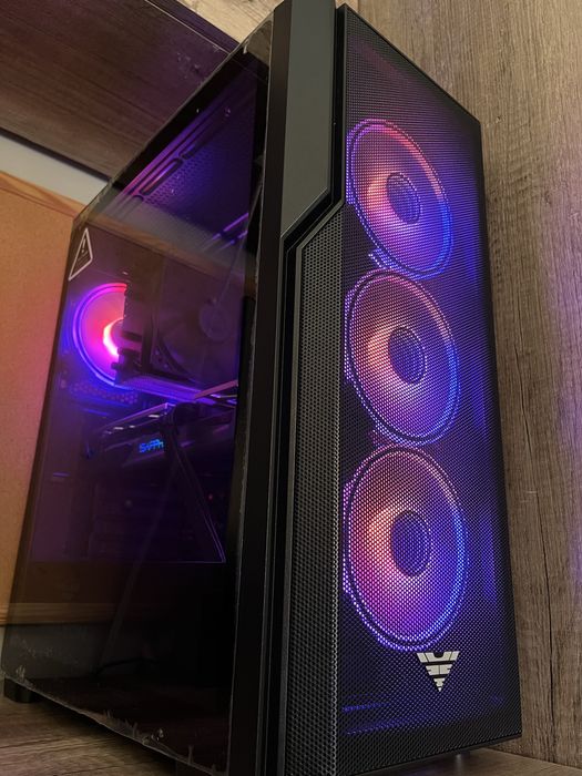 Komputer Stacjonarny do Gier // Intel i5 / 1 TB SSD / 16 GB RAM