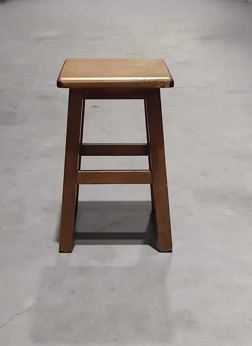 Banco em Madeira - NOVO