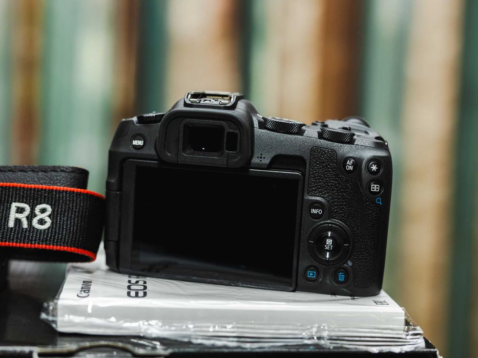 CANON EOS R8 ( NOVA ) com garantia até 2028