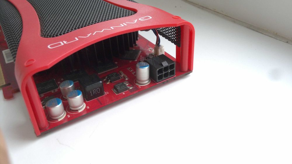 Видеокарта GAINWARD 9600GT 512Mb (650Mhz/1650Mhz) 256bit DVI