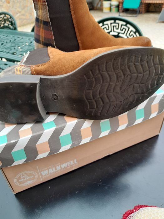 Botins castanho claro