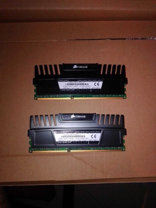 Corsair Vengeance DDR3 (2x8GB)8Gb 1600Mhz
