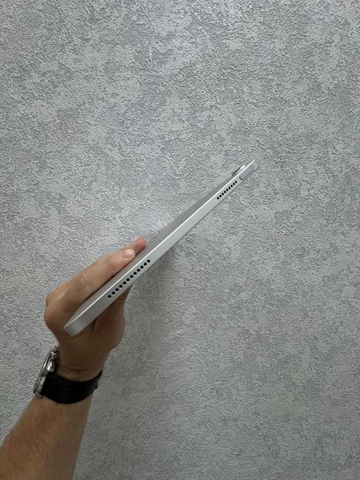 Планшет Apple iPad 11 256 GB Wifi Silver