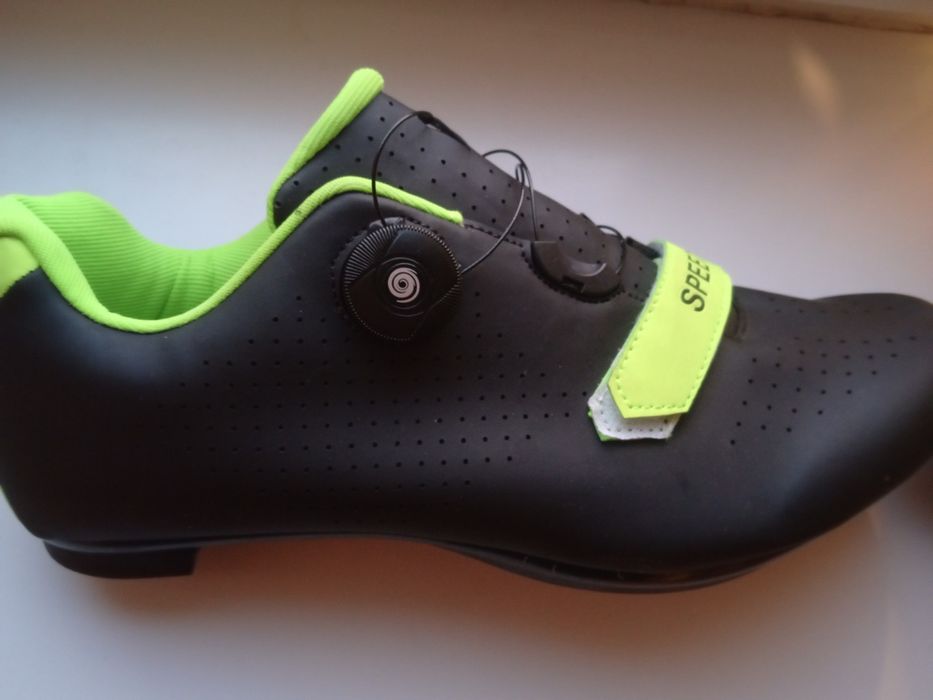 Велосипедні туфлі велотуфли