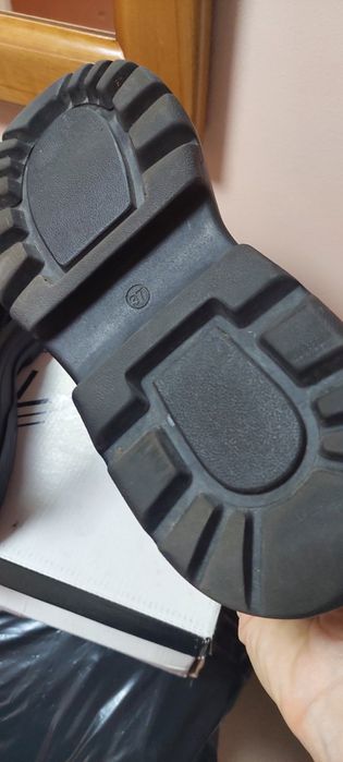 Кроссовки, туфли кожа 37размер