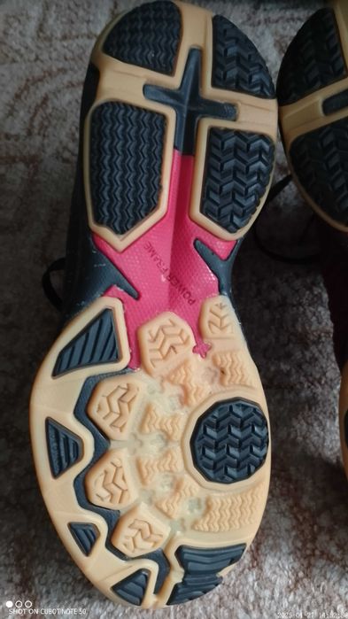 Buty do koszykówki Tarmak czerwone