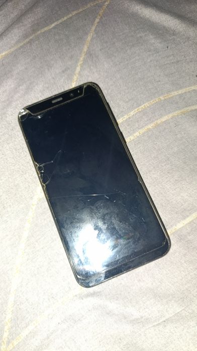 Телефон Meizy M6T на деталі