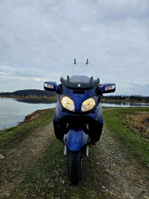 Suzuki Burgman 650