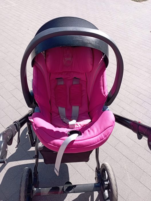 Wózek dziecięcy 3 w 1 z bazą do auta